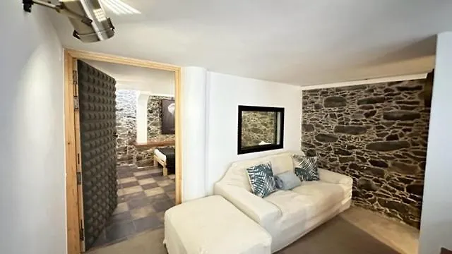 푼샬 Seaview House 빌라